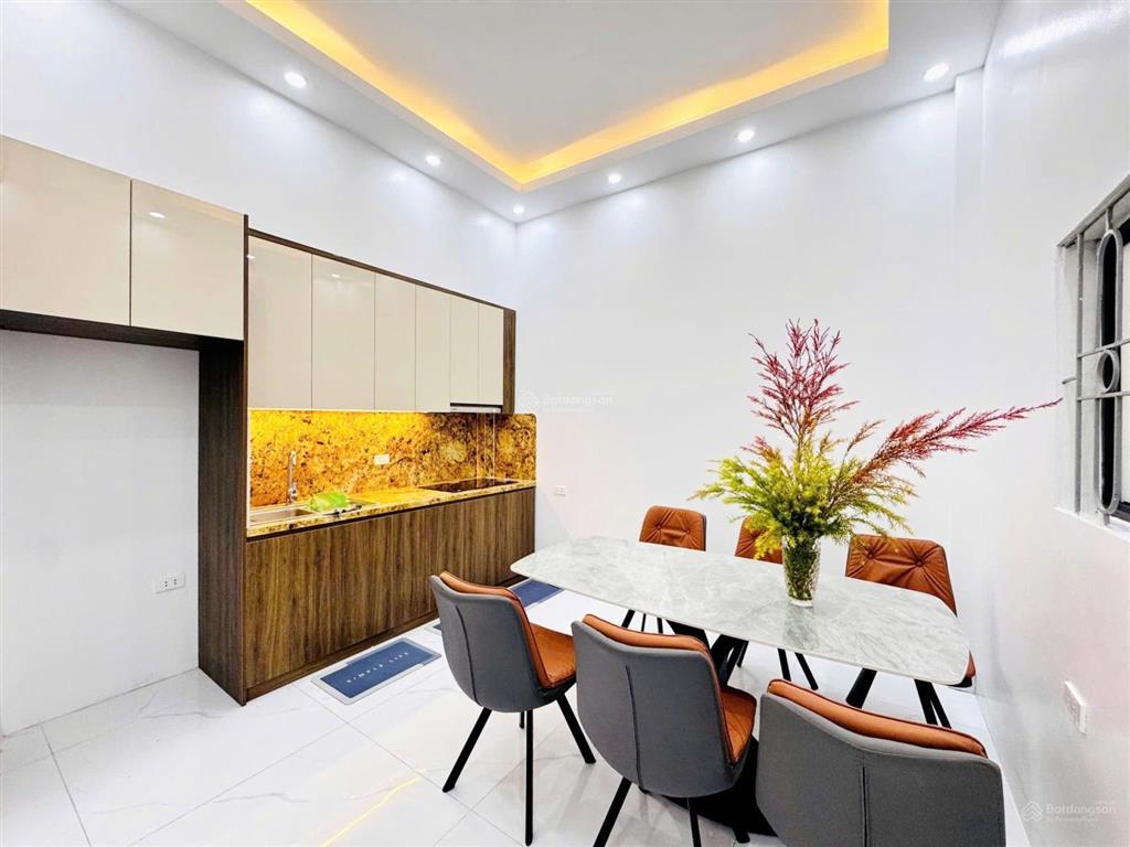 Cho thuê nhà riêng xuân đỉnh 45m*5 tầng