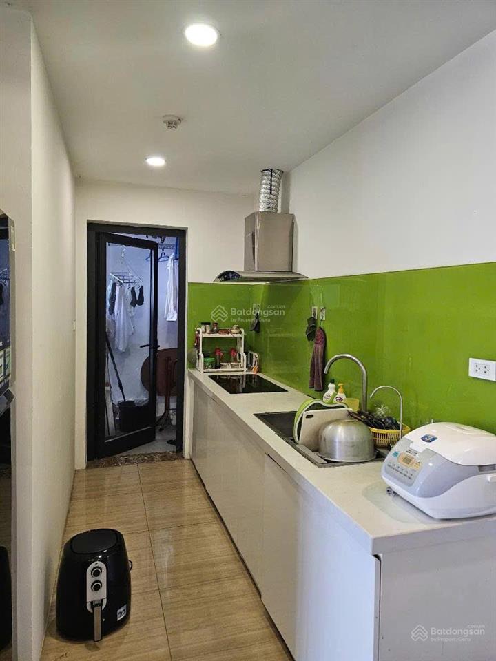 Chính chủ bán căn hộ chung cư full nội thất