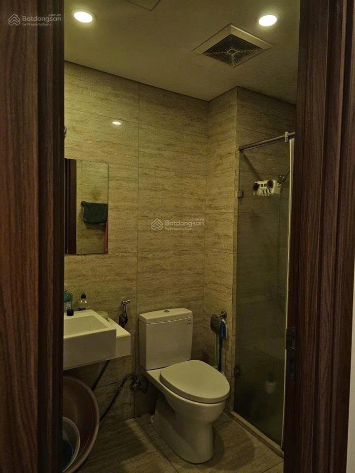 Chính chủ bán căn hộ chung cư full nội thất
