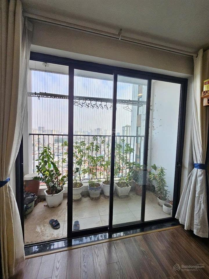 Chính chủ bán căn hộ chung cư full nội thất