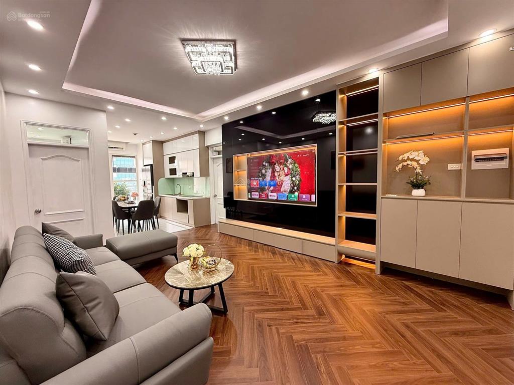 Cơ hội sở hữu nhà giá tốt dự án 18t1 lê văn lương 107m 3n2w giá chỉ 9,x tỷ full nội thất cao cấp