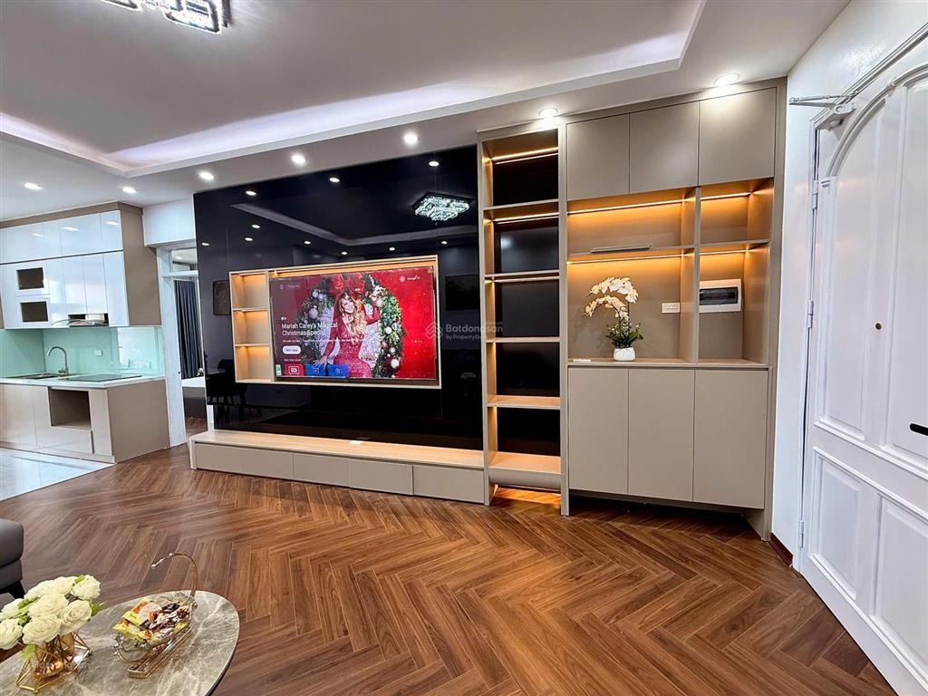 Cơ hội sở hữu nhà giá tốt dự án 18t1 lê văn lương 107m 3n2w giá chỉ 9,x tỷ full nội thất cao cấp