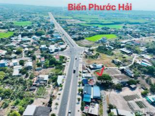 Thị trấn phước hải  ngay tỉnh lộ 44b  đi biển phước hải 3km  khu dân cư  dt 606,5m2  15x42m