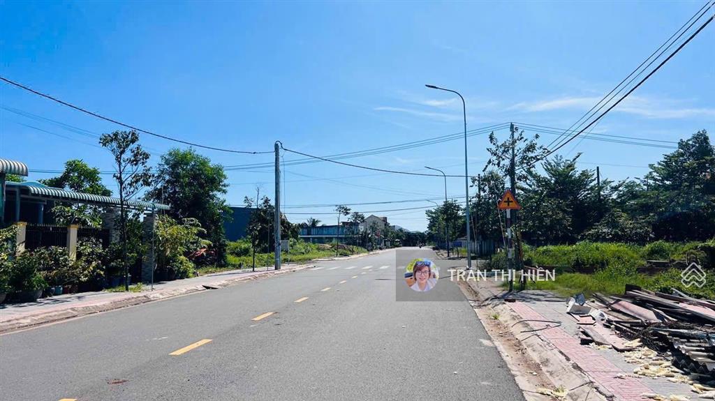 Chủ ngộp bán siêu rẻ đất biển lộc an  8x25m  full thổ cư