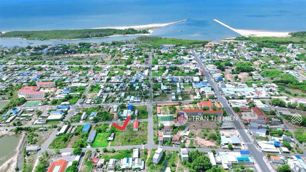 Hạ giá siêu tốt đất biển lộc an  cách bãi tắm lộc an 1km ngay chợ  trường học  8x25m full thổ cư