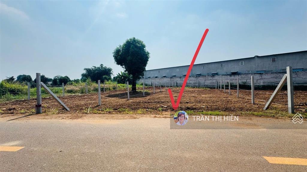 Mặt tiền lê thị hồng gấm  trung tâm thị trấn đất đỏ  brvt ngay chợ đất đỏ  dt 352m2  10x35m