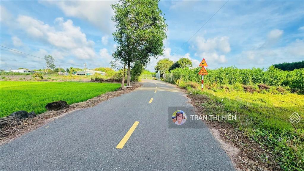 22m mặt tiền nhựa xã đất đỏ  tp hcm ôm trọn view lúa chỉ 1tỷ600  dt 22x15m 348m2 80m2 tc