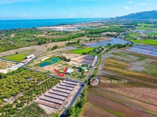 Cách bãi tắm lộc an chỉ 2km  dt 193.6m2  8.7m x 23m sẵn 100m2 thổ cư