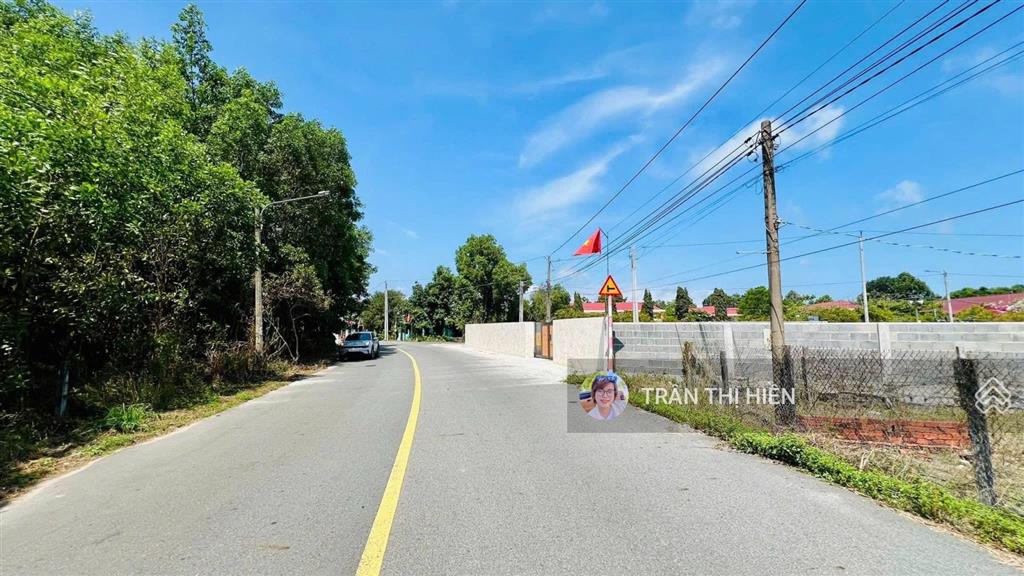 Trung tâm thị trấn phước hải  ngay trường tiểu học  cách biển phước hải chỉ 3km  1865m2  26x82m