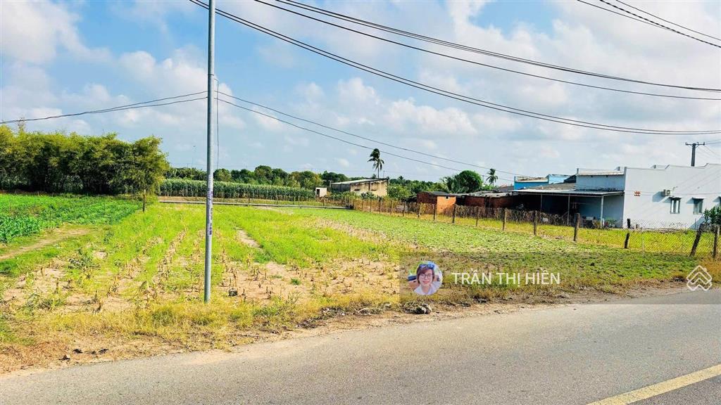 Thị trấn phước hải  ngay tỉnh lộ 44b  cách biển chỉ 5km  dt 1034m²  ngang 21m x 52m  4,5 tỷ