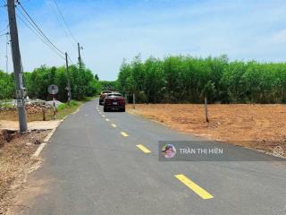 Xã đất đỏ  tp hcm ngay đối diện cổng kcn đất đỏ  dt 1000m2  200m2 ont  15x63m nở hậu 33m