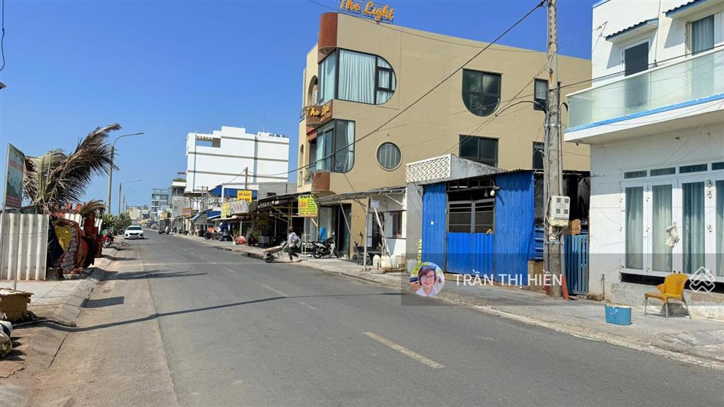 Mặt tiền biển  bờ kè phước hải  35,7m2  full thổ cư  thuận tiện kinh doanh buôn bán