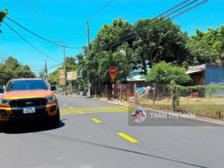 Ngay đường lê duẩn  thị trấn long hải  cách biển chỉ 2km  dt 235,6m2  ngang 7m x 25m nở hậu