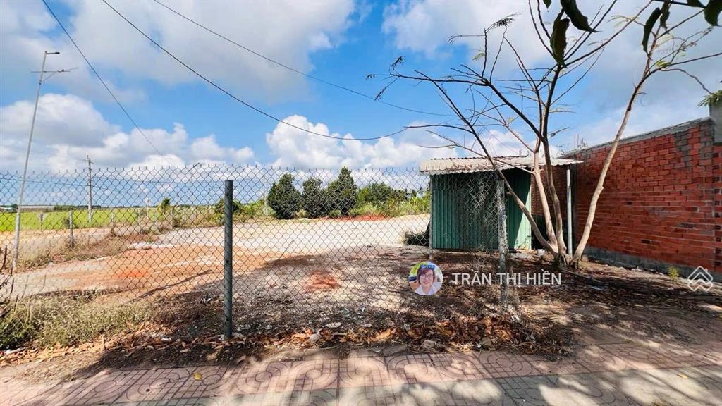 Góc 2 mặt tiền tỉnh lộ 52  long tân  đất đỏ  brvt  dt 780m2  250m2 thổ cư ngang 20m x 43m