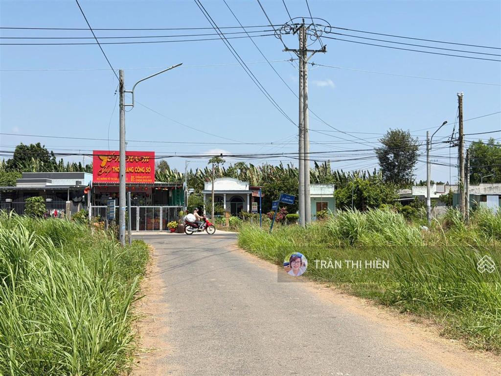Mặt tiền nguyễn công hoan  ngay sau uỷ ban xã đất đỏ  tp hcm  dt 1793m2  ngang 28,7m x 55m