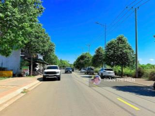 Mặt tiền kinh doanh đường lê duẩn  tt đất đỏ  brvt ngang 5x20.5m 105m2