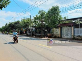 Mặt tiền hương lộ 2  xã nghĩa thành  tp hcm ( brvt cũ)  dt 946,6m2  ngang 15x67m sẵn 100m2