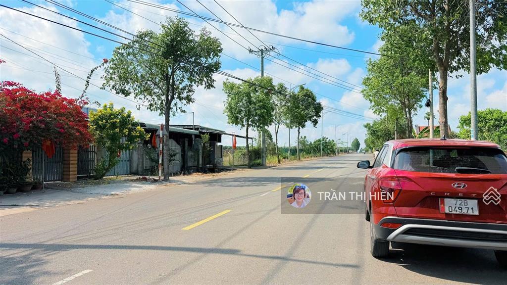 Mặt tiền hương lộ 2  xã nghĩa thành  tp hcm ( brvt cũ)  dt 946,6m2  ngang 15x67m sẵn 100m2