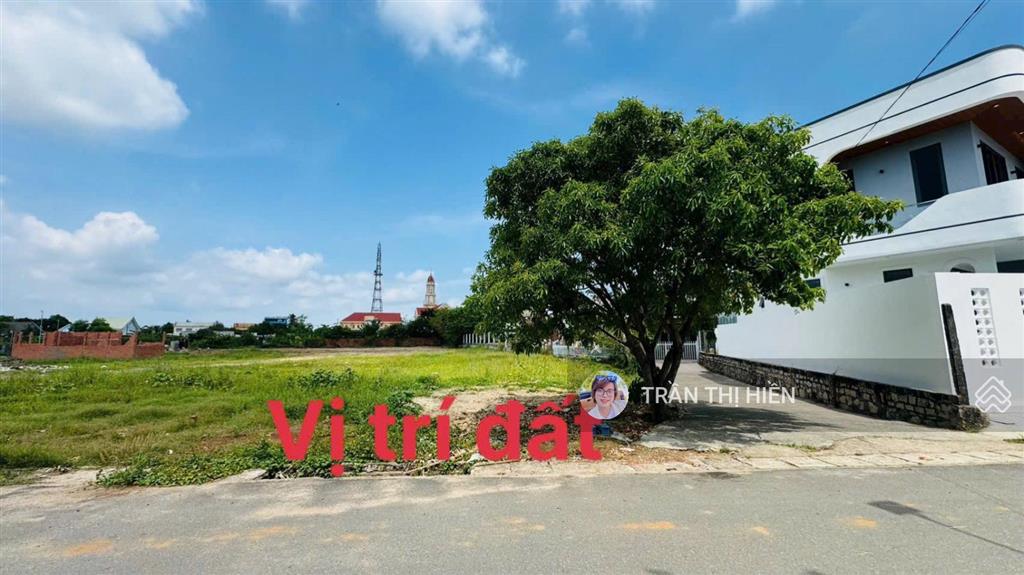 Lô đất biệt thự đường cao văn ngọc  trung tâm long điền brvt cũ 223.4m2 ngang 5m nở hậu 11.7m