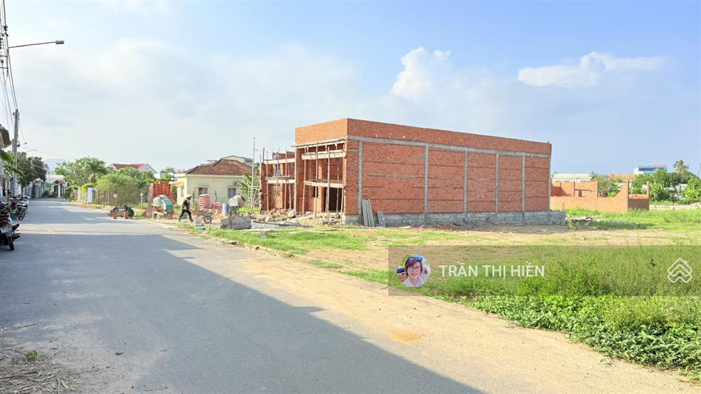 Lô đất biệt thự đường cao văn ngọc  trung tâm long điền brvt cũ 223.4m2 ngang 5m nở hậu 11.7m