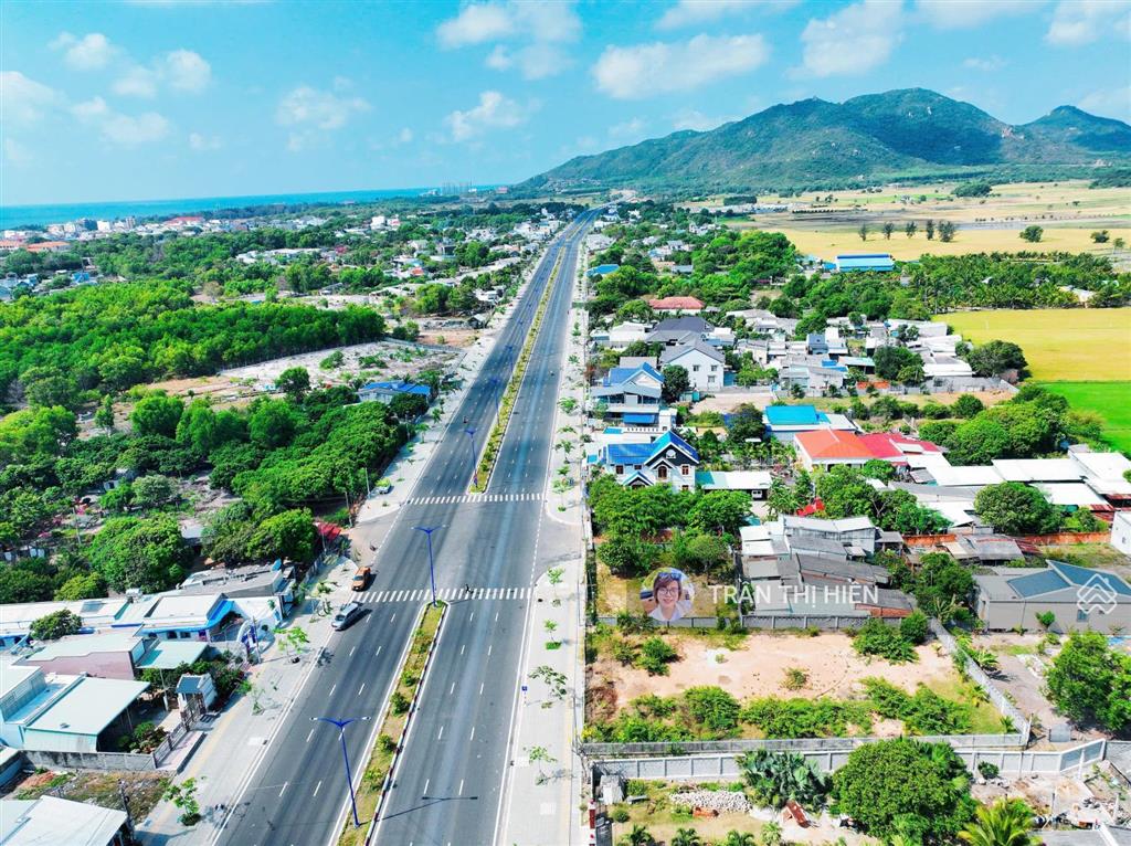 1035m2  22x45m  mặt tiền đường ven biển 42m  vũng tàu bình châu