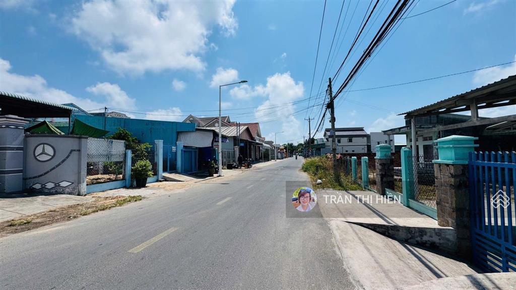 Mặt tiền nguyễn an ninh  cách biển phước hải 800m  dt 316m2  ngang 9x28m sẵn 100m2 thổ cư