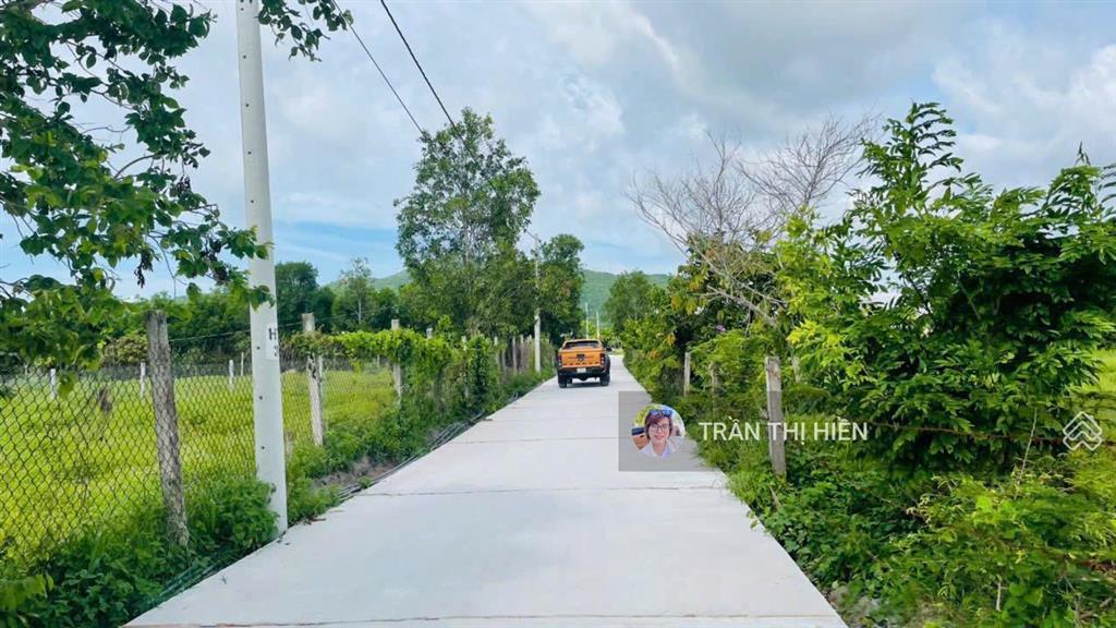 Phước hải  brvt  cách biển chỉ 5km  dt 265m2  ngang 8x33m sẵn 80m2 thổ cư, đường ô tô
