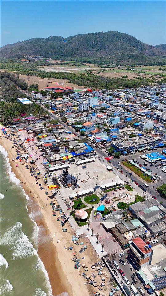 Tổng hợp 12 lô rẻ đi bộ ra biển phước hải 300m  khu tái định cư phước hải  trung tâm ngay chợ