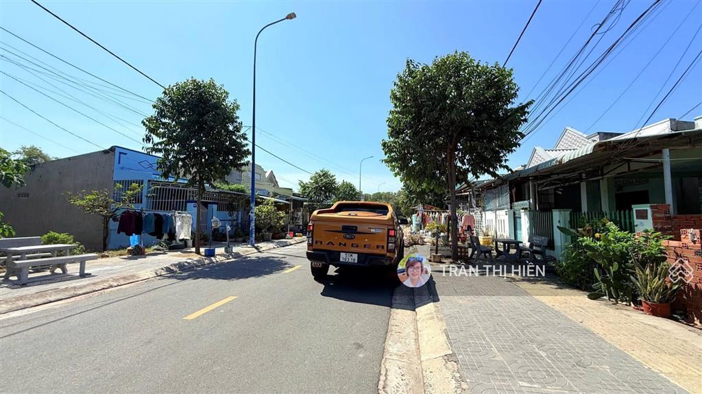 Tổng hợp 12 lô rẻ đi bộ ra biển phước hải 300m  khu tái định cư phước hải  trung tâm ngay chợ