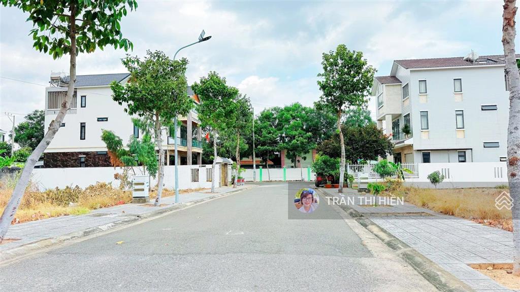 Bán đất đi bộ ra biển 100m  khu biệt thự kim tơ  phước tỉnh  brvt  dt 10x20m  200m2 full thổ