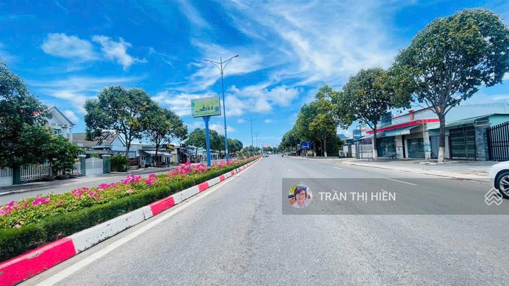Mặt tiền nguyễn văn linh, tt phước hải kinh doanh sầm uất dt 82m2 ngang 5m x 17m, sẵn 60m2