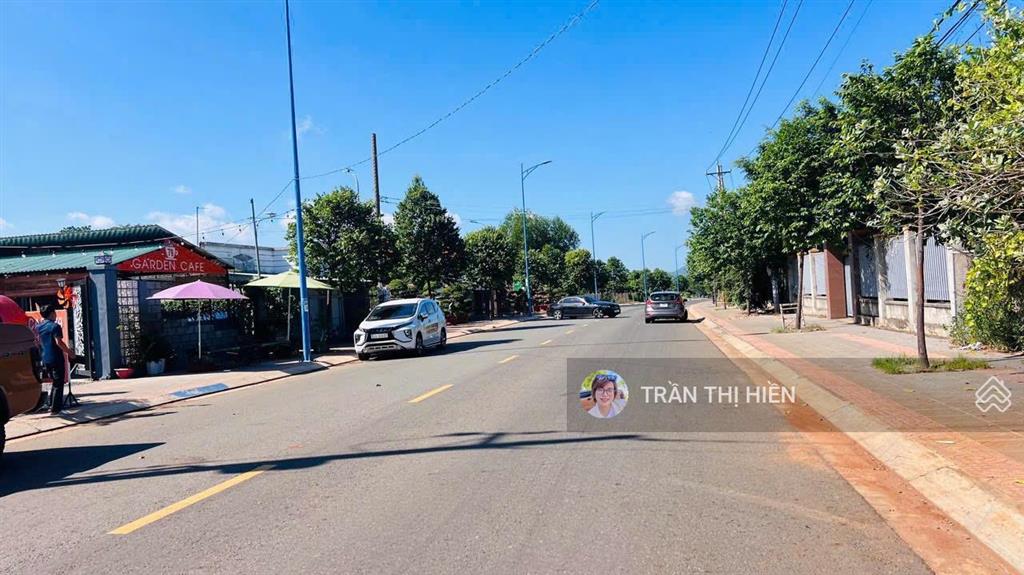 22x34m  715m2 mặt tiền đường lê duẩn  trung tâm đất đỏ  cạnh bên đang xây khách sạn