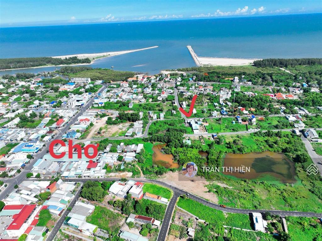Lô góc 8x20m  đất biển lộc an  bán gấp giá cực tốt
