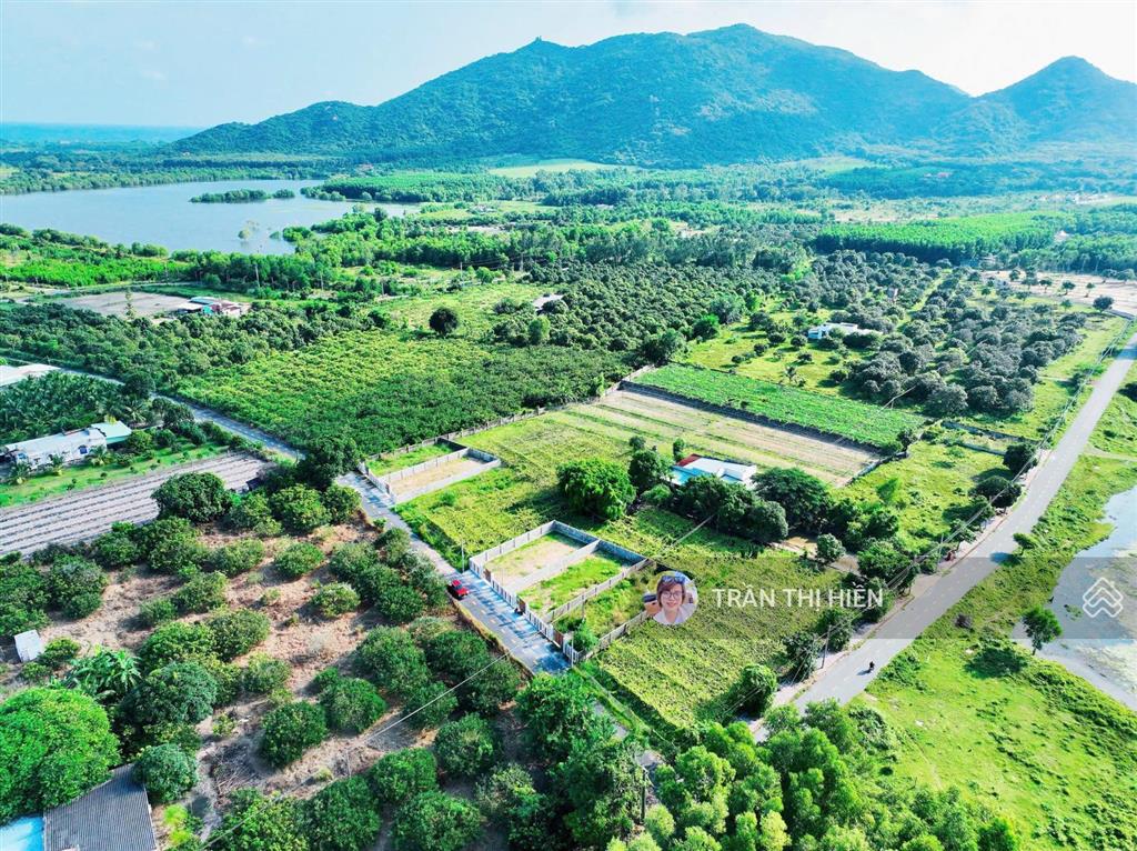 Thị trấn phước hải  ngay hồ sở bông  cách lan rừng resort chỉ 3km  dt 10x28m  285m²