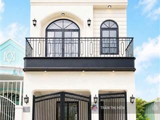 Nhà mới full nội thất 1 trệt 2 lầu tp bà rịa