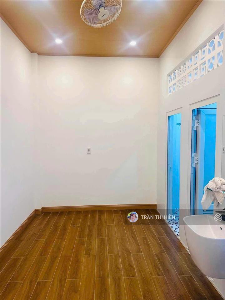 Nhà đẹp mt lạc long quân  hướng biển  khu tđc phước hải  160m2  8x20m