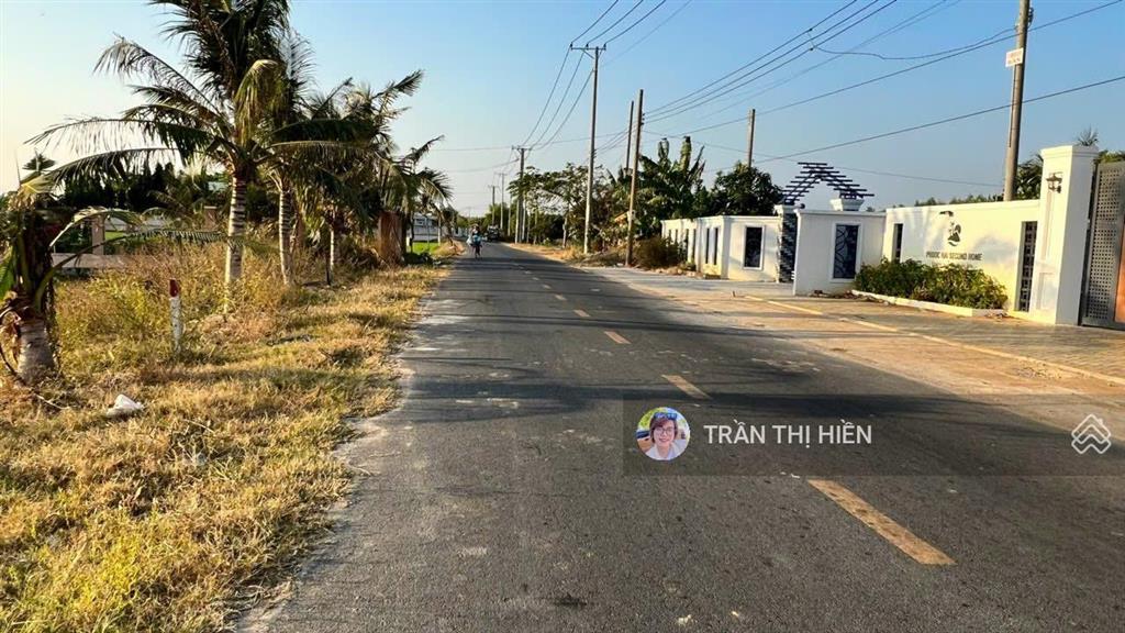 Mặt tiền tôn thất thuyết cách biển phước hải 1,5km  498m2  10,6m x 49,5m  100m2 tc