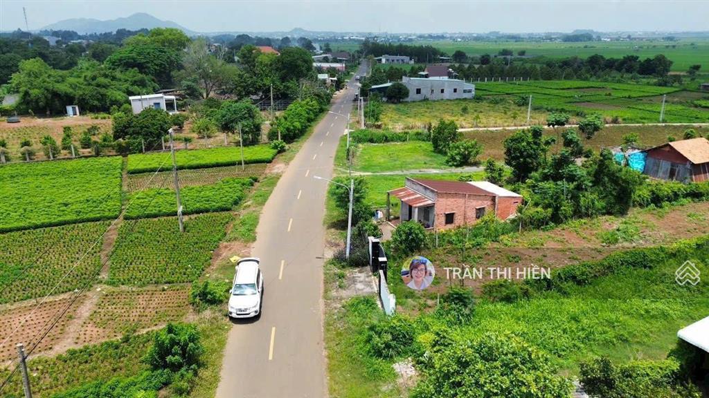 Mặt tiền đường nam kì khởi nghĩa  đất đỏ  492m2  quá ngộp