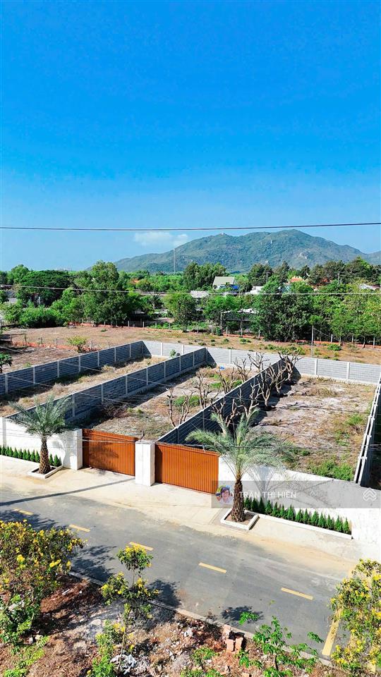 Đối diện trường tiểu học  xã phước hải  tp hcm cách biển phước hải chỉ 3km dt 10x33m  332,6m2