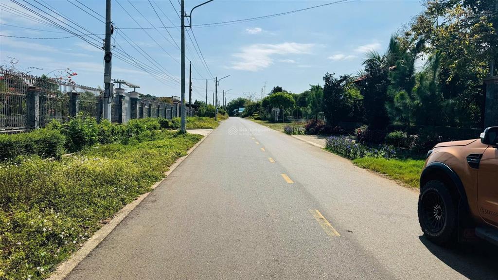 Mặt tiền phan chu trinh  tt đất đỏ  siêu rẻ 2550m2 chỉ 5.5tỷ tl
