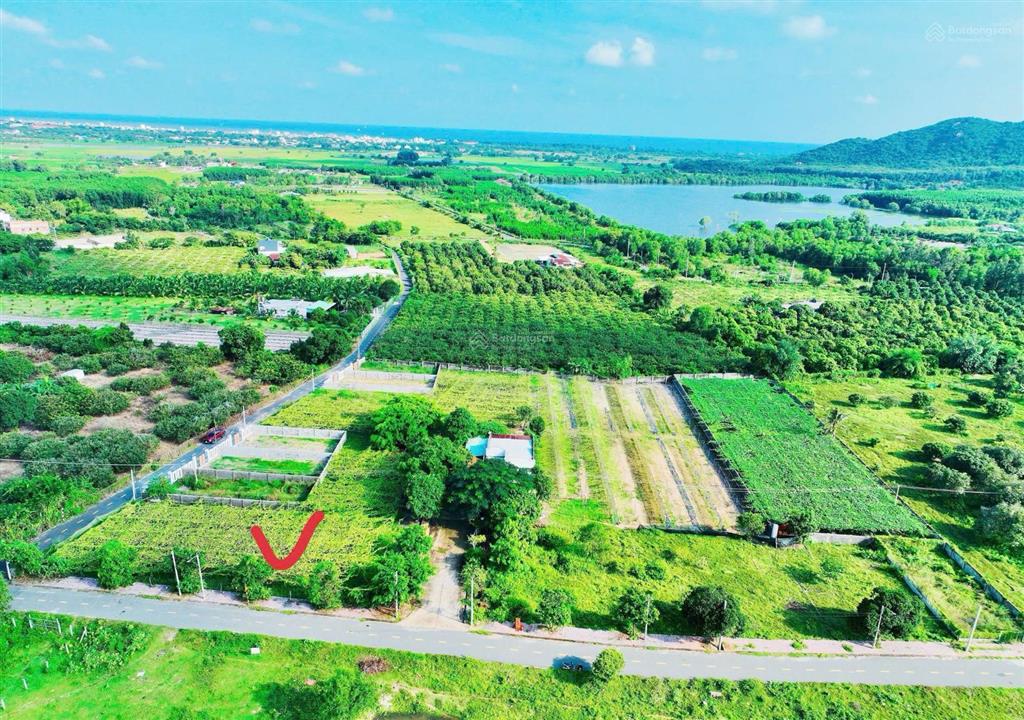 Gần biển  view núi  ngay hồ sở bông  10x24m  1,9 tỷ