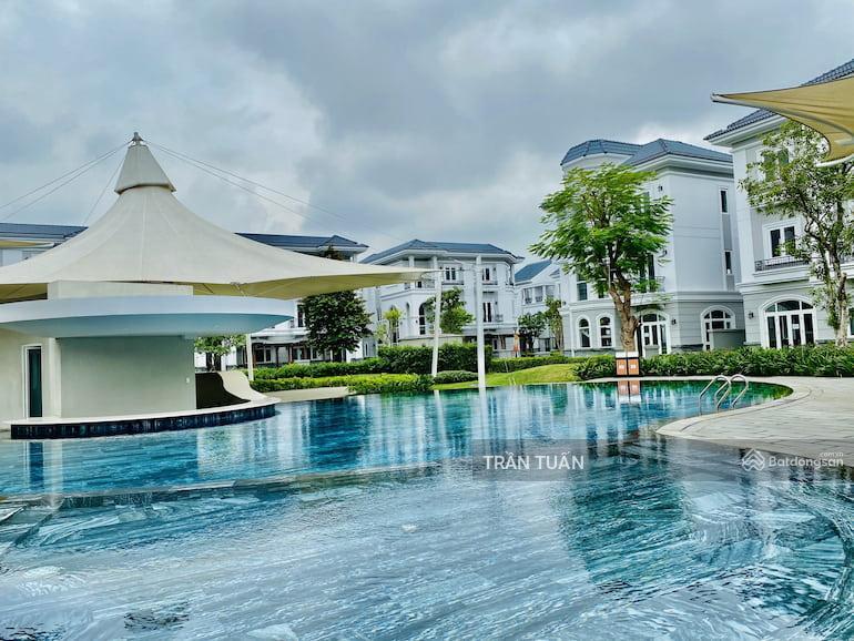 Biệt thự căn góc sol villas compound ven sông cần bán gấp giá cực tốt