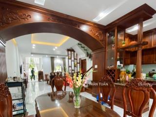 Biệt thự sol villas cho thuê đủ nội thất, cạnh hồ bơi giá 23 tr/th.