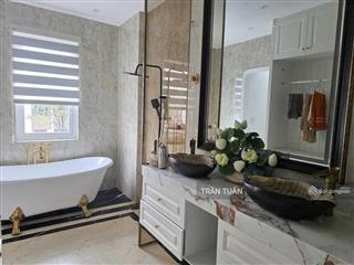 Hạ giá, cho thuê nhann biệt thự sol villas quận 2. 6x22m 3 lầu, nhà đẹp, cạnh hồ bơi.