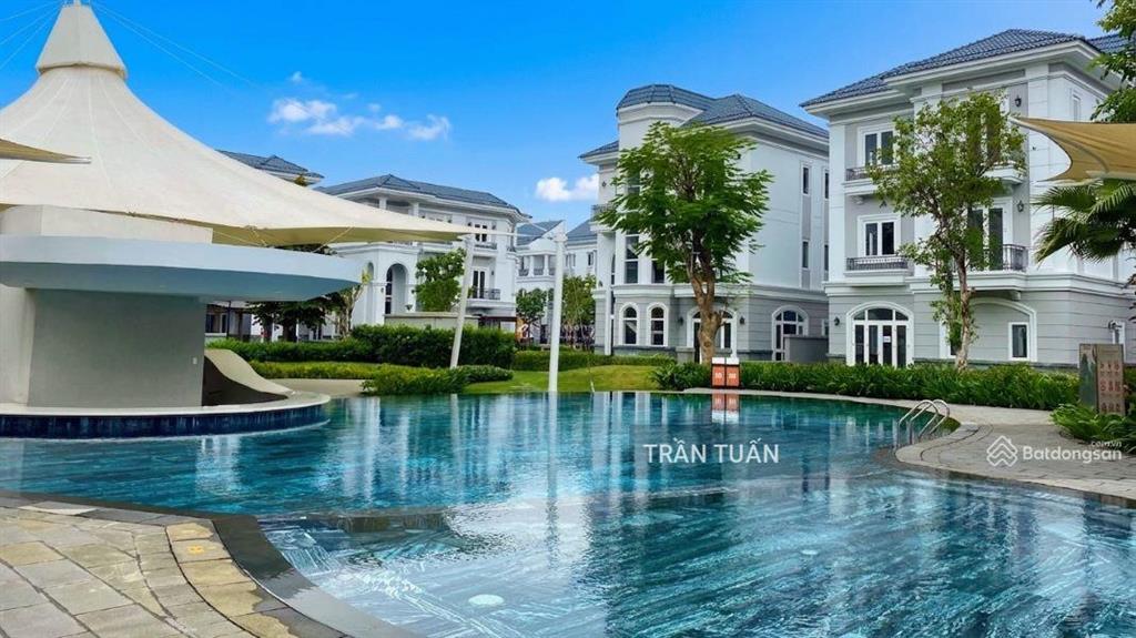 Sol villas vị thế độc tôn trực diện công viên trung tâm.