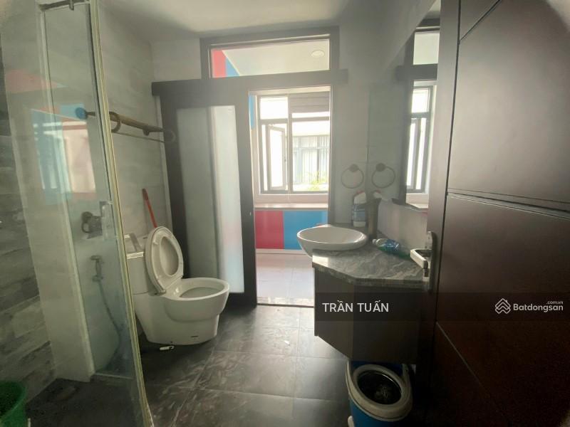Cho thuê nhà đủ nội thất 6x20m, 3 tầng phố đông village, nhà đẹp ở ngay
