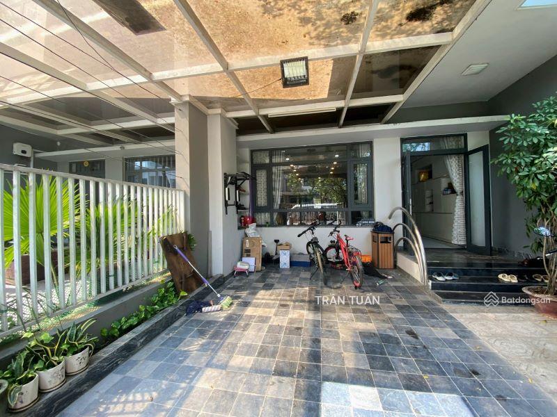 Cho thuê nhà đủ nội thất 6x20m, 3 tầng phố đông village, nhà đẹp ở ngay