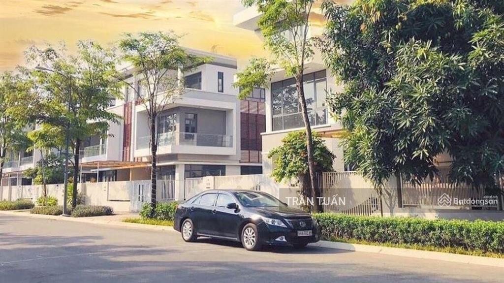 Nhà bán phố đông village đường 20m, 6x20m, hoàn thiện đủ nội thất, shr, 15,2 tỷ.