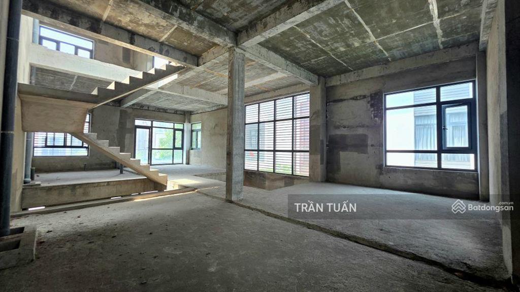 Biệt thự song lập phố đông village 190m2, cam kết giá tốt nhất khu chỉ 18.5 tỷ