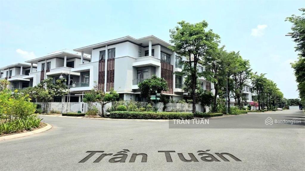 Biệt thự song lập phố đông village 190m2, cam kết giá tốt nhất khu chỉ 18.5 tỷ